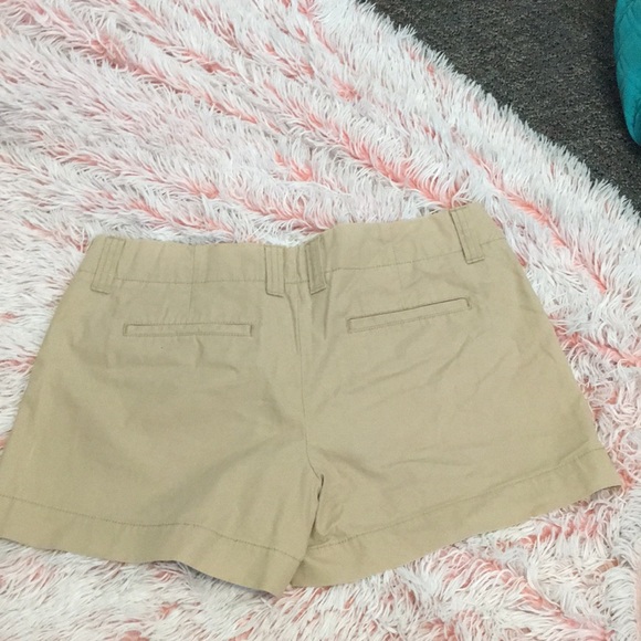 Chic chino shorts by GAP - Picture 3 of 6